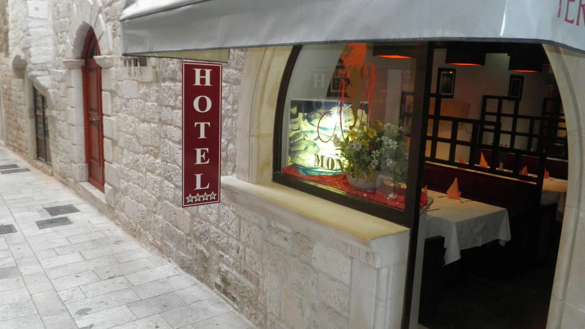 Hotel Monika Trogir
