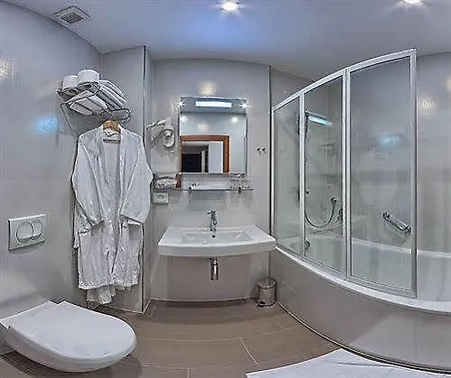 Hotel Monika Trogir 4*,
